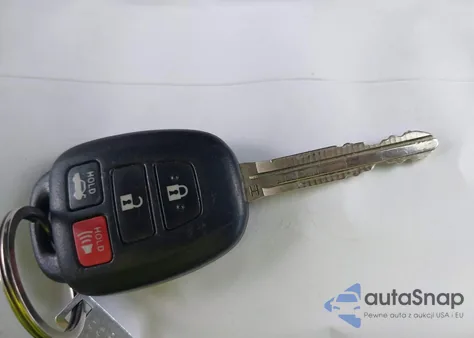 2019 Toyota Corolla Le из США, поврежденный, VIN 2T1BURHE6KC193670